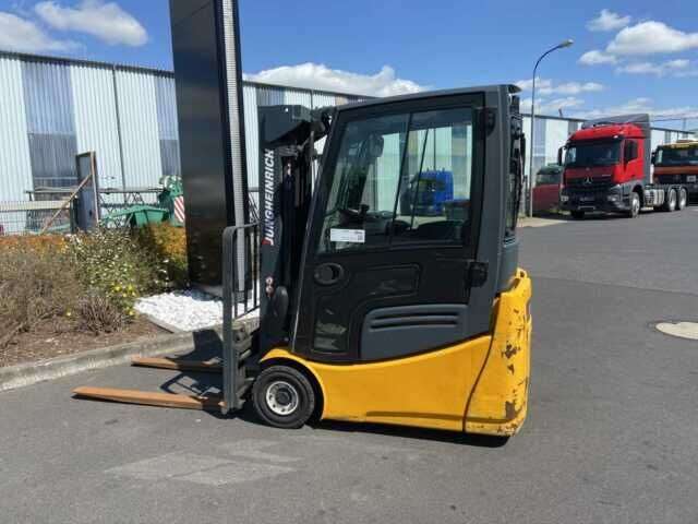 Carrello elevatore JUNGHEINRICH EFG 215 / Triplex: 4.35m! / STVZO / nur 3.255h! - Photo 3