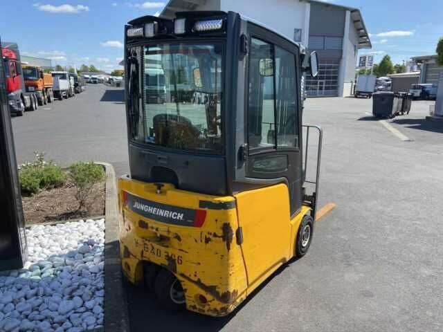 Carrello elevatore JUNGHEINRICH EFG 215 / Triplex: 4.35m! / STVZO / nur 3.255h! - Photo 6