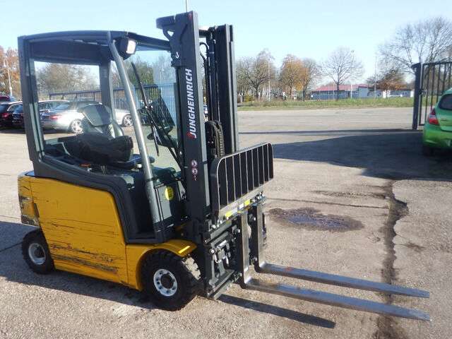 Carrello elevatore JUNGHEINRICH EFG 316k DUPLEX 4. Ventilsteuerung - Photo 4