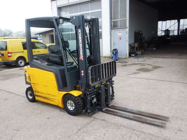 Carrello elevatore JUNGHEINRICH EFG 316k - Photo 2