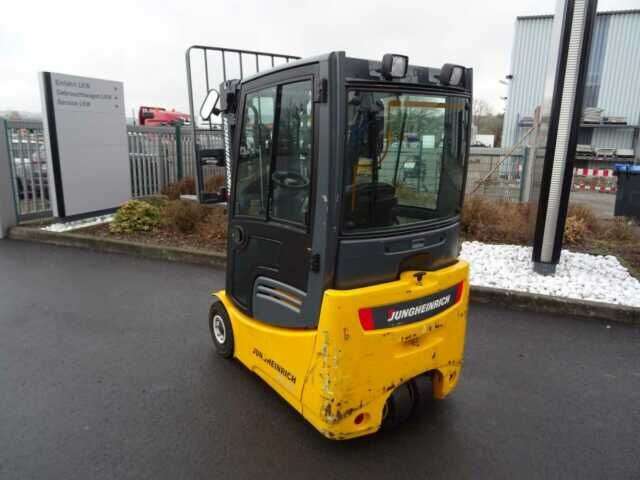 Carrello elevatore JUNGHEINRICH EFG 215 / Triplex: 4.35m! / SS / nur 1.421h! - Photo 3