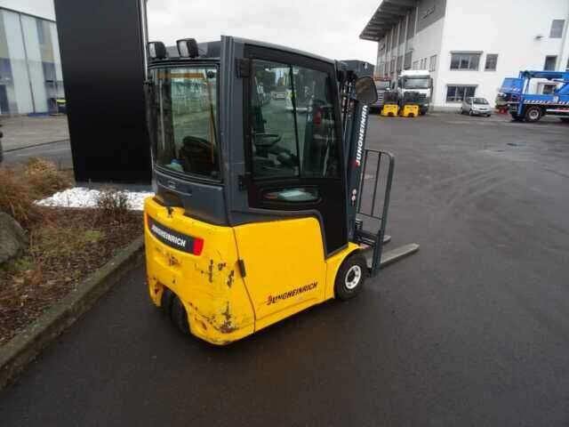 Carrello elevatore JUNGHEINRICH EFG 215 / Triplex: 4.35m! / SS / nur 1.421h! - Photo 6