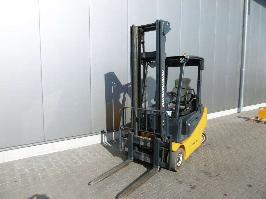 Carrello elevatore JUNGHEINRICH EFG316GE90-400ZT - Photo 8