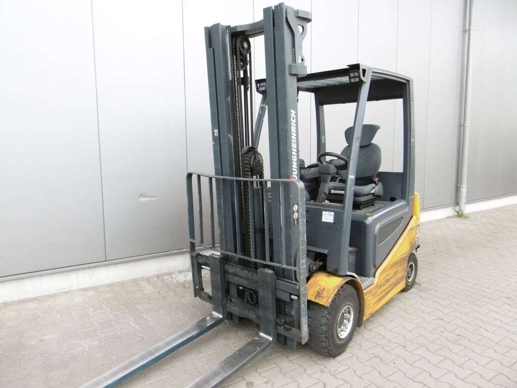 Carrello elevatore JUNGHEINRICH EFG 425 ks - Photo 7